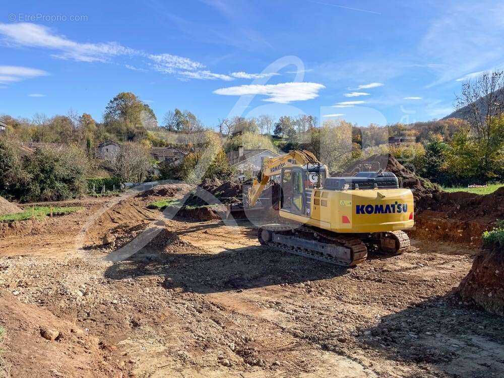 Terrain viabilisé (Lot 6) - Terrain à BEAUCROISSANT