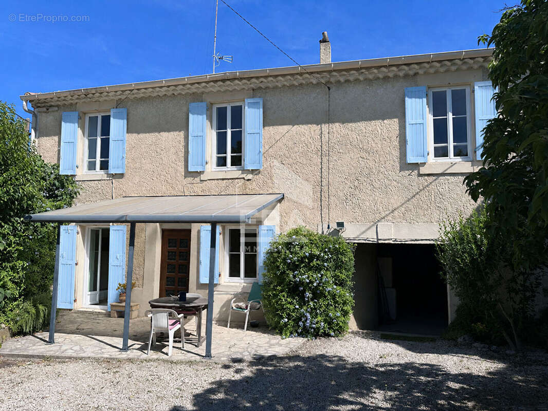 Maison à CHATEAURENARD
