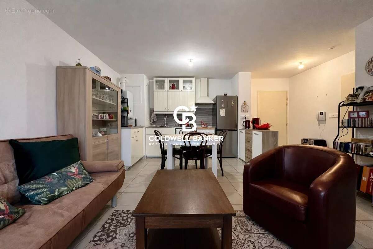 Appartement à SAINT-CYR-SUR-LOIRE