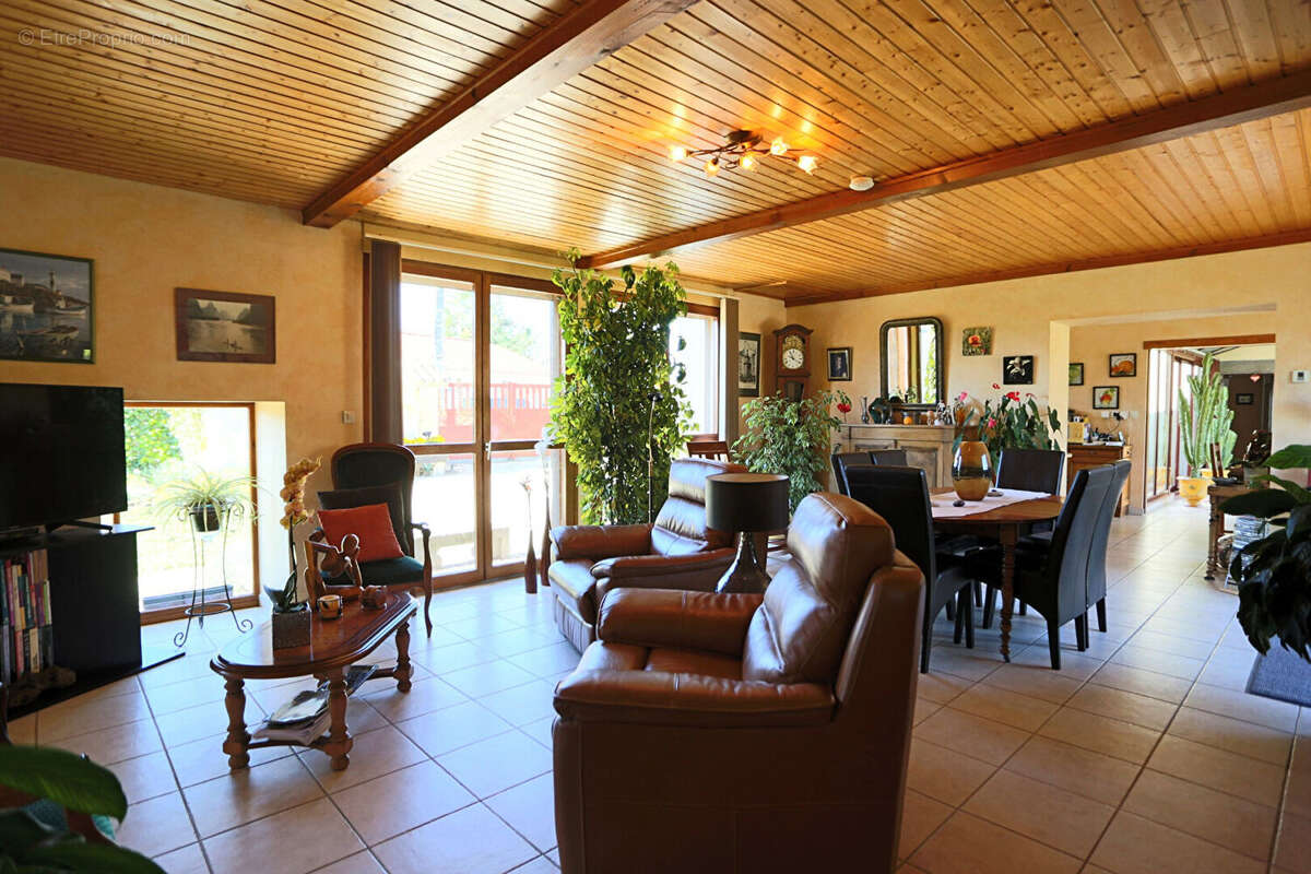 Maison à SARDON