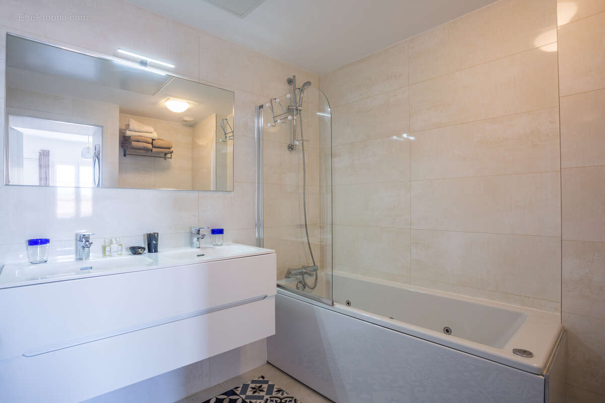 Appartement à SAINT-TROPEZ