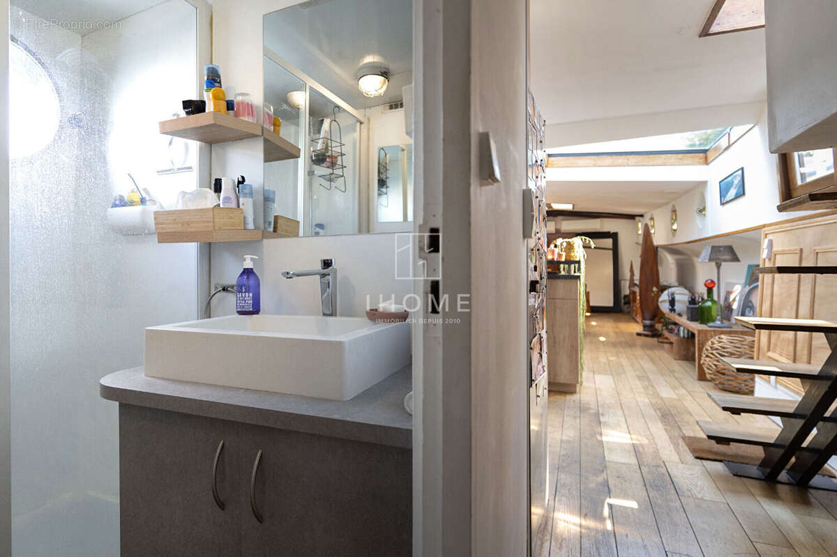 Appartement à PARIS-6E