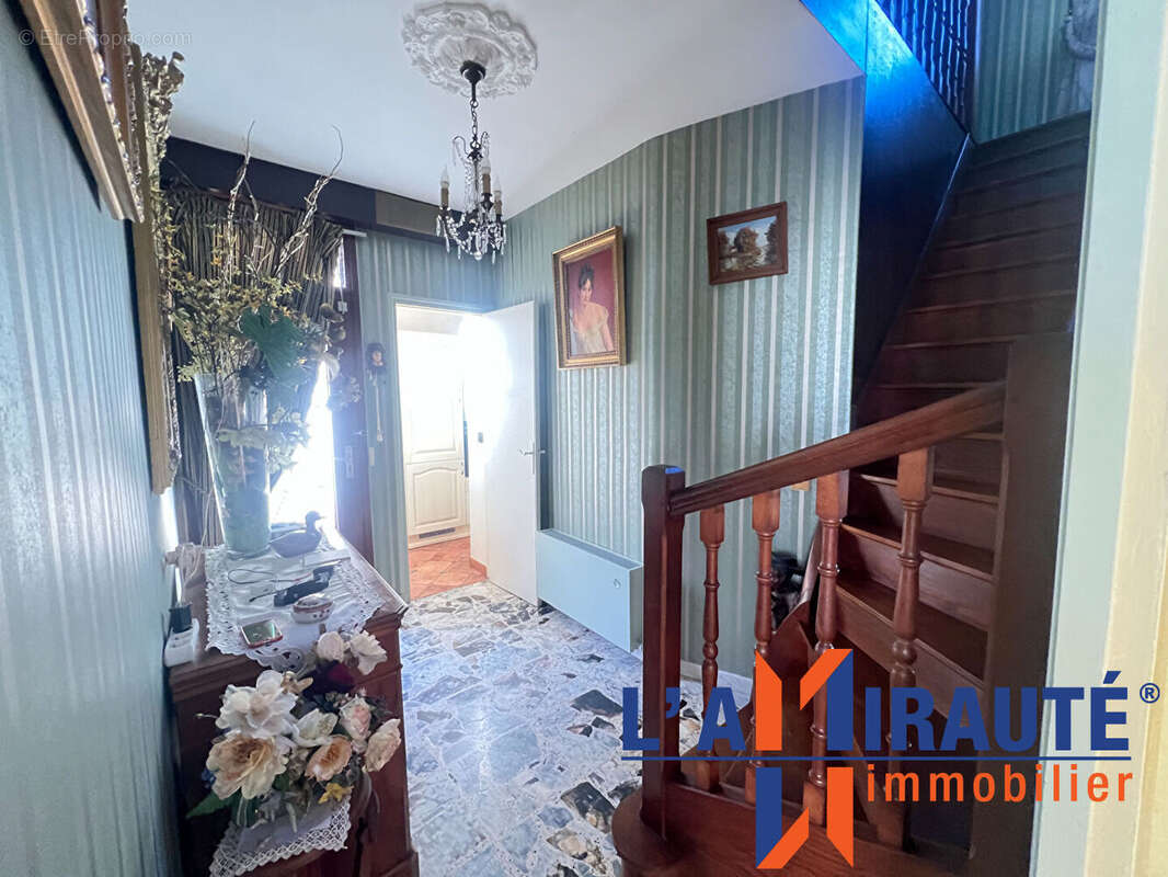 Maison à SARTROUVILLE