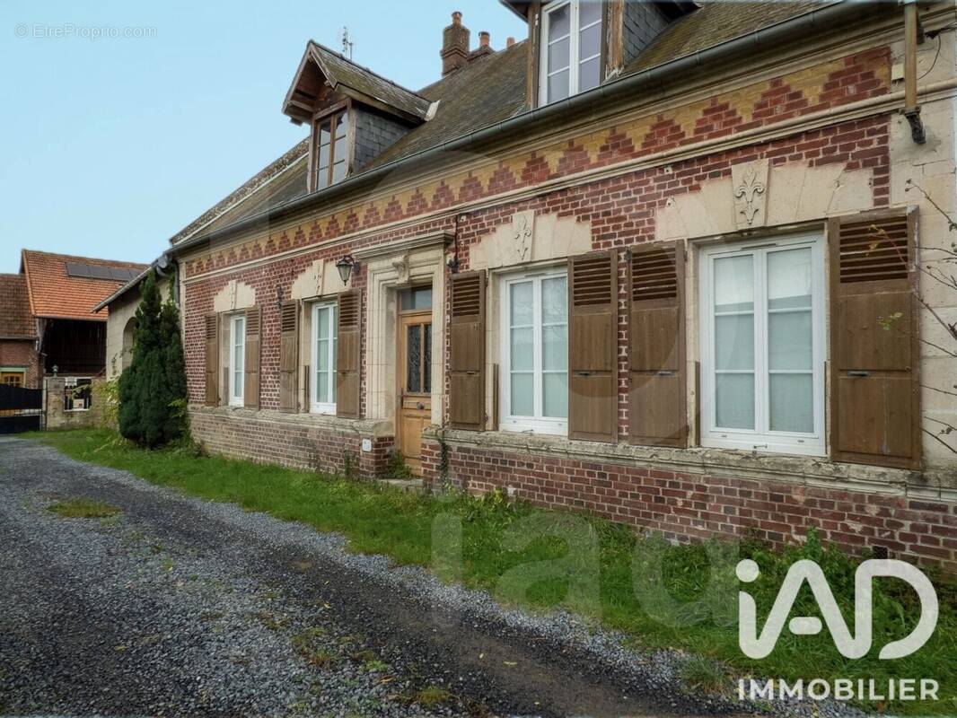 Photo 1 - Maison à TRACY-LE-MONT