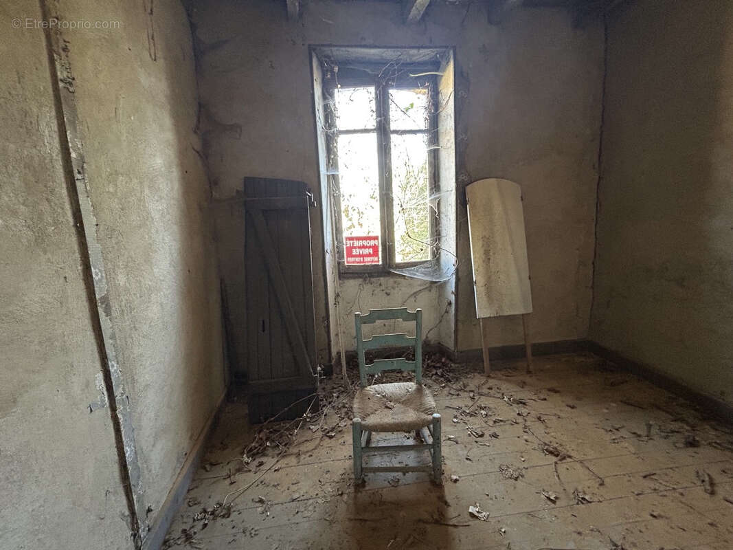 Maison à LAGRAULIERE