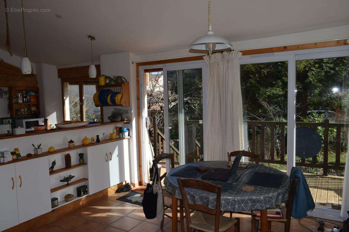 Maison à ROUVENAC