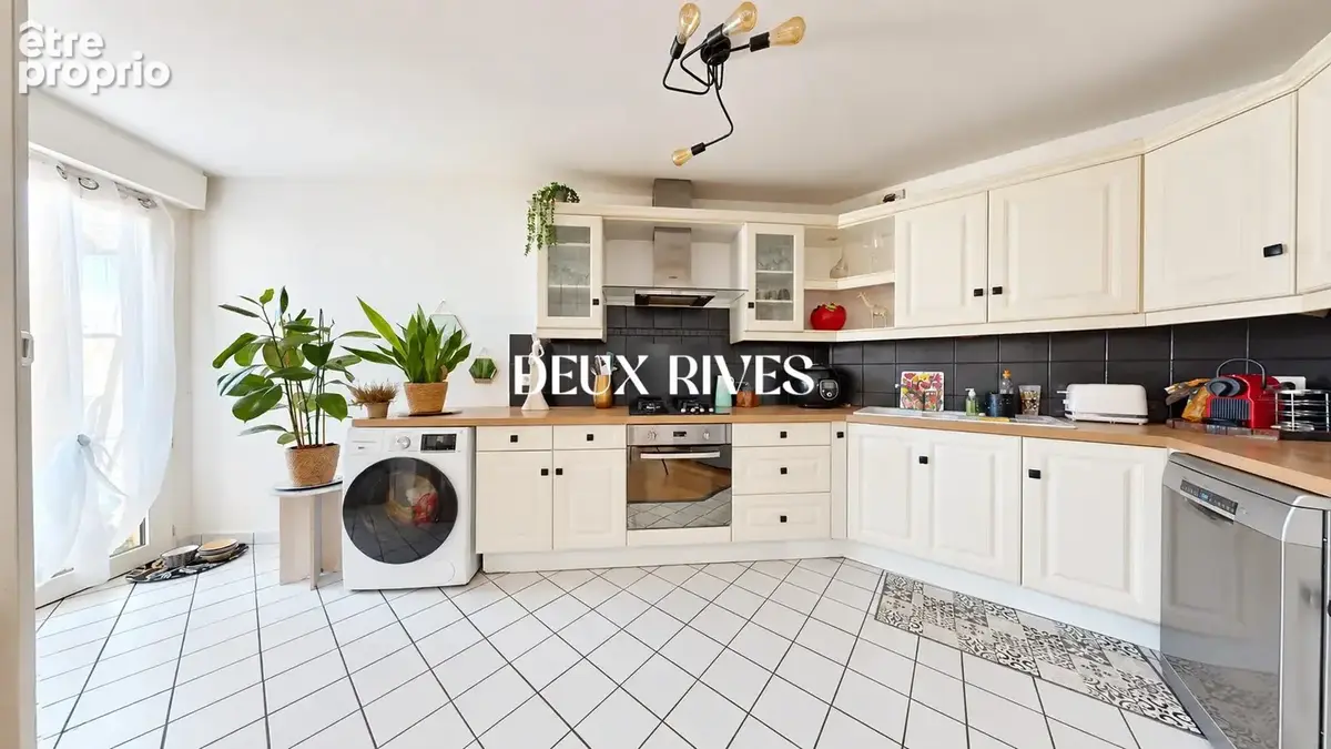 Appartement 4 pièces 83 m² à vendre à Nantes (44200) - photo 4