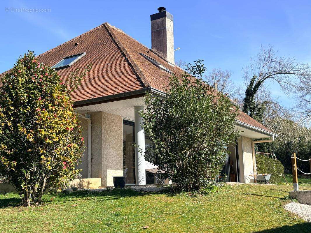 Maison à SERRES-MORLAAS