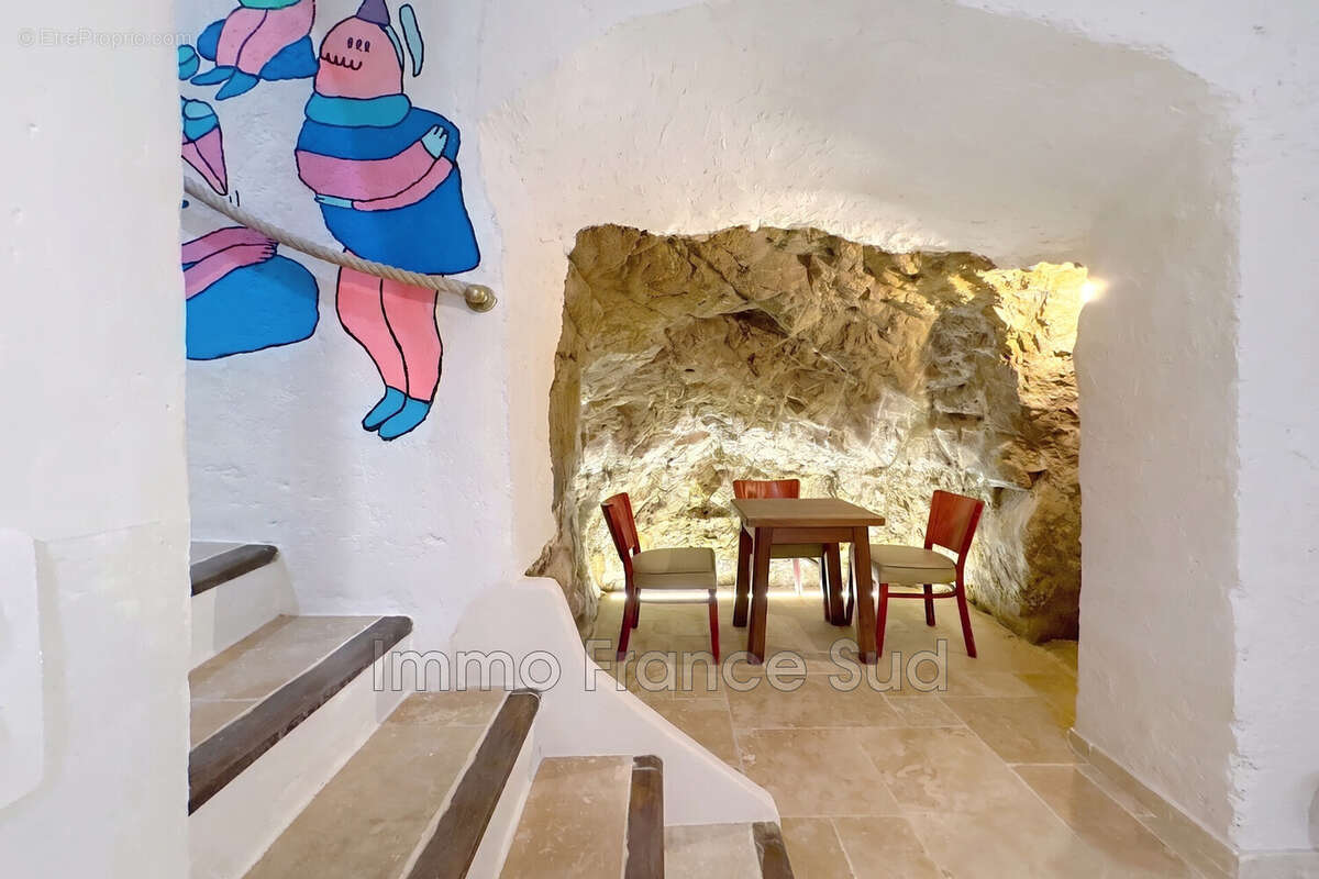 Maison 90 m² à Grimaud  - photo 9