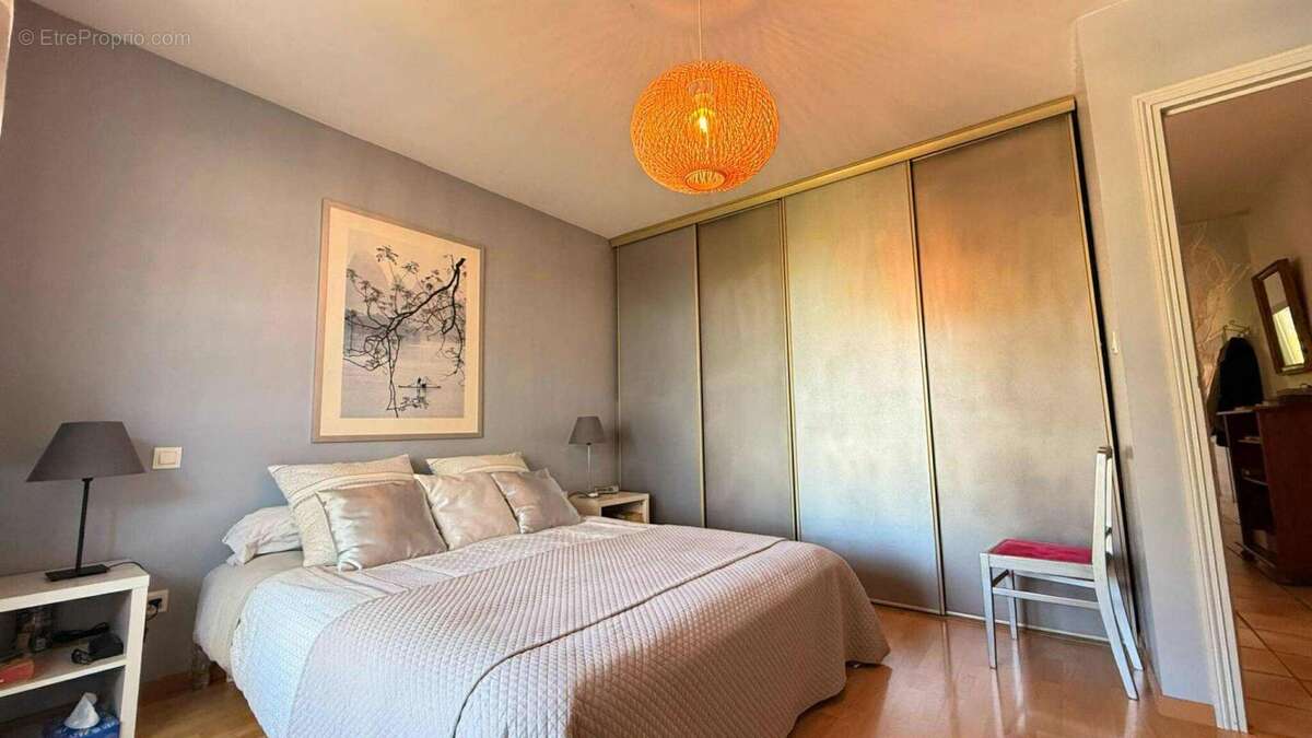 Maison à LACROIX-FALGARDE