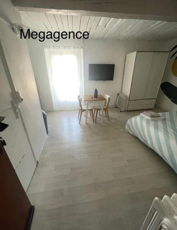 Appartement à HYERES