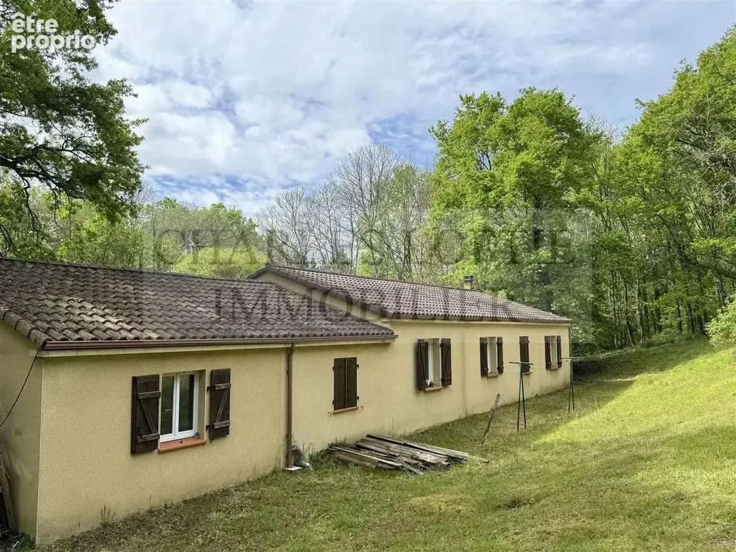 Maison familiale avec garage attenant, sur terrain de plus de 4900 m² - photo 15