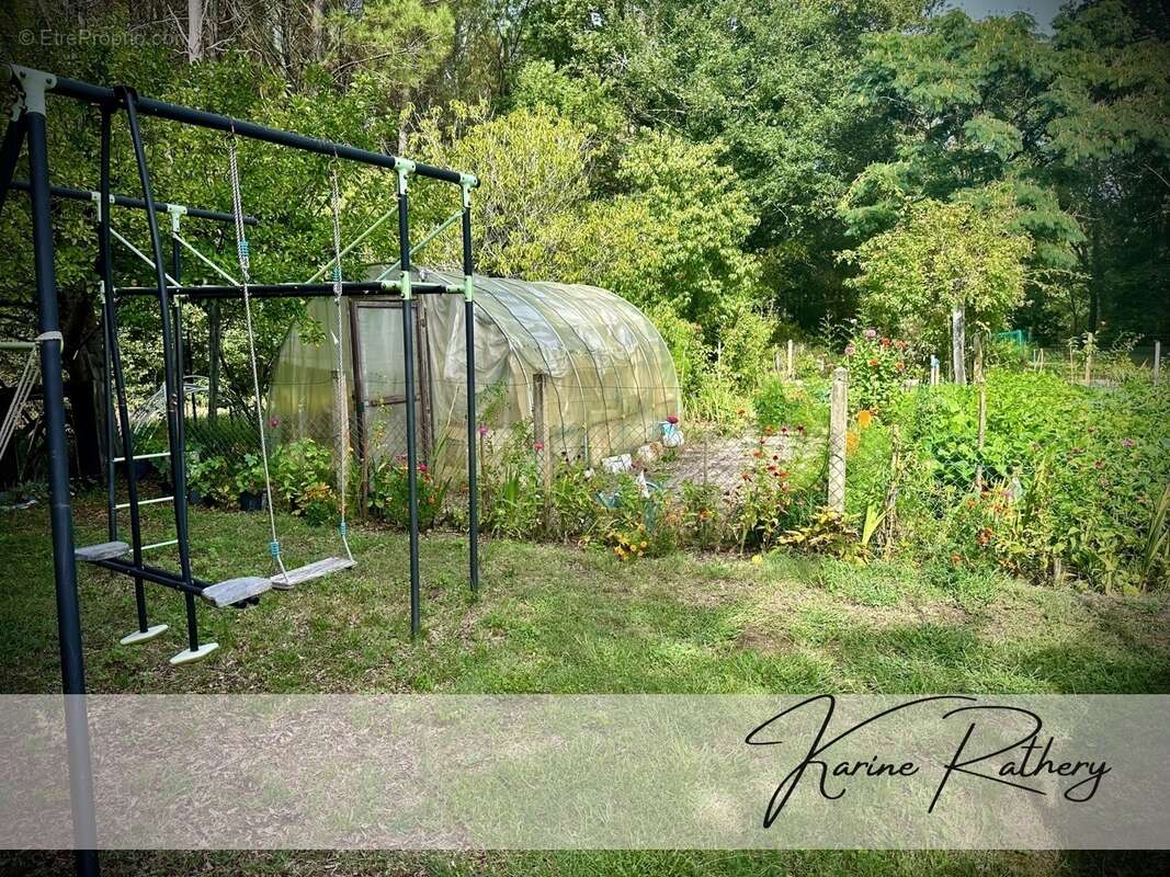 Maison à SAUGNACQ-ET-MURET