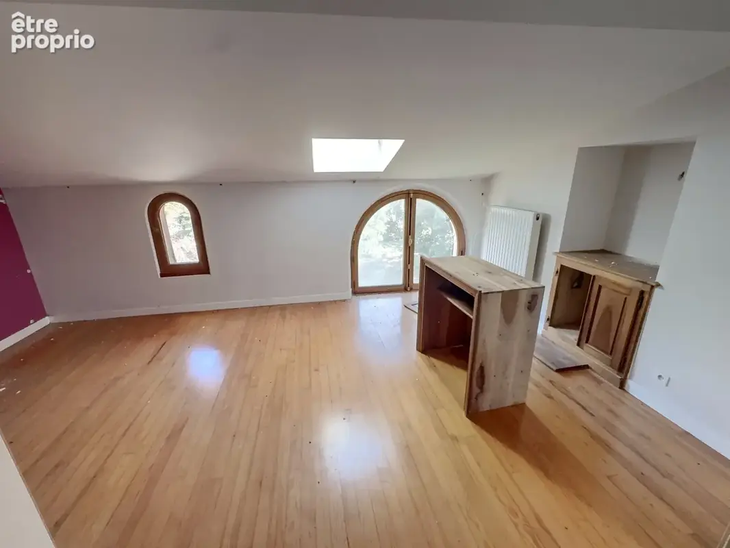 Maison avec dépendances à rénover à Montcabrier - photo 11