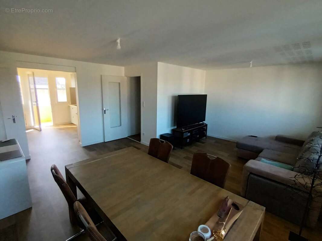 Appartement à MONTCEAU-LES-MINES