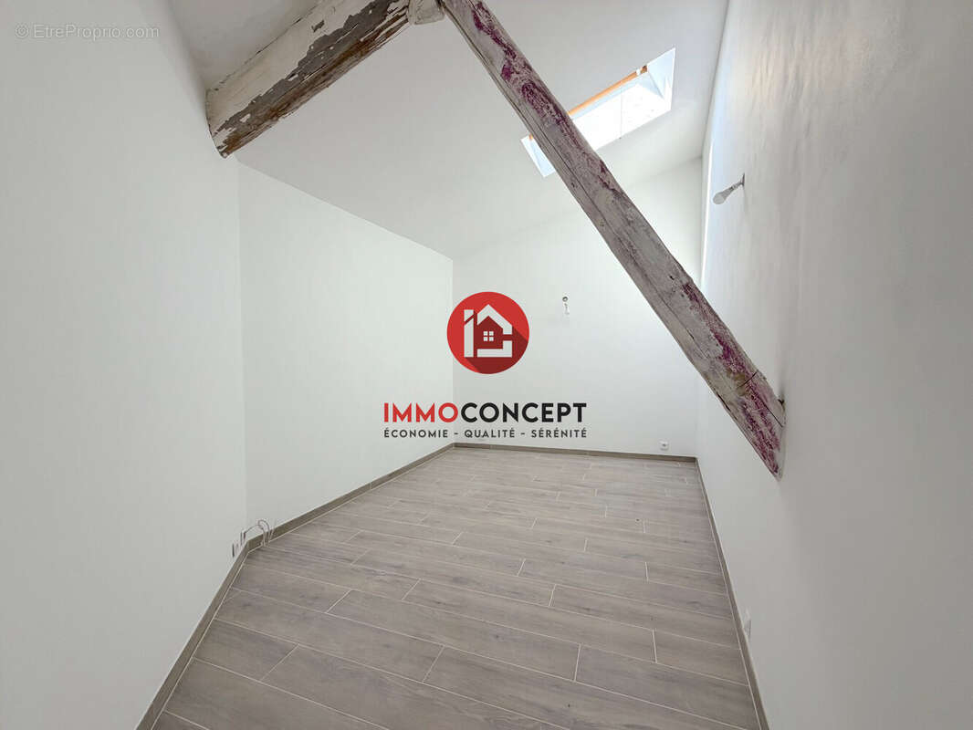 Maison à SAINT-GENIES-DE-COMOLAS