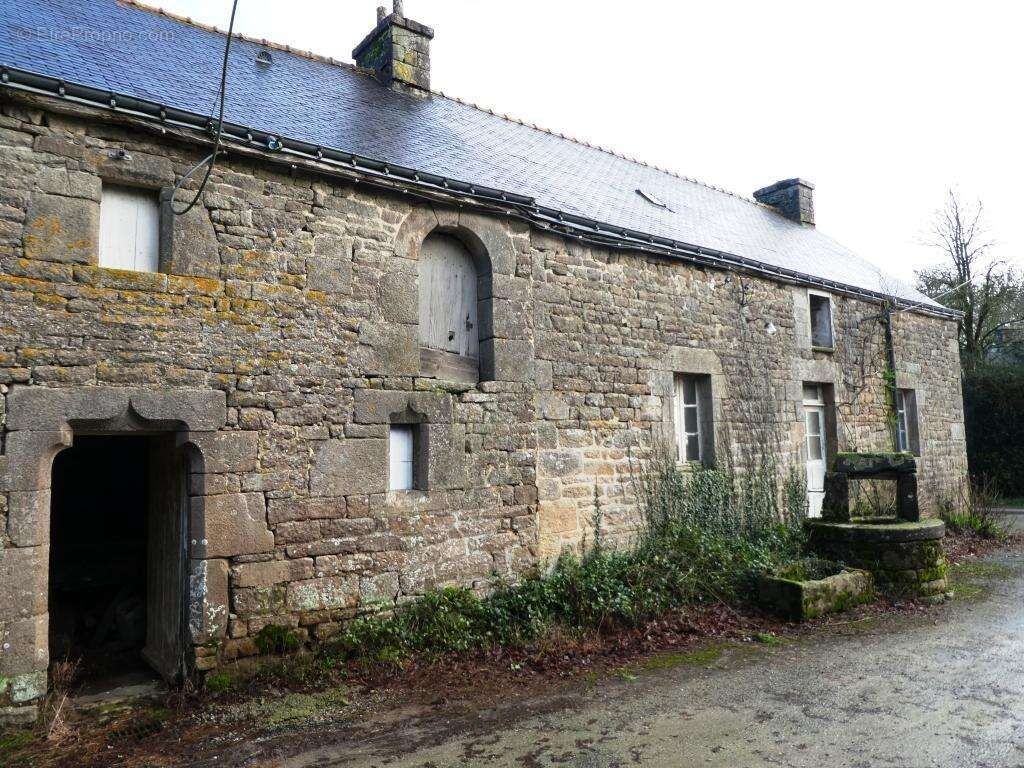 Maison à LOCMALO