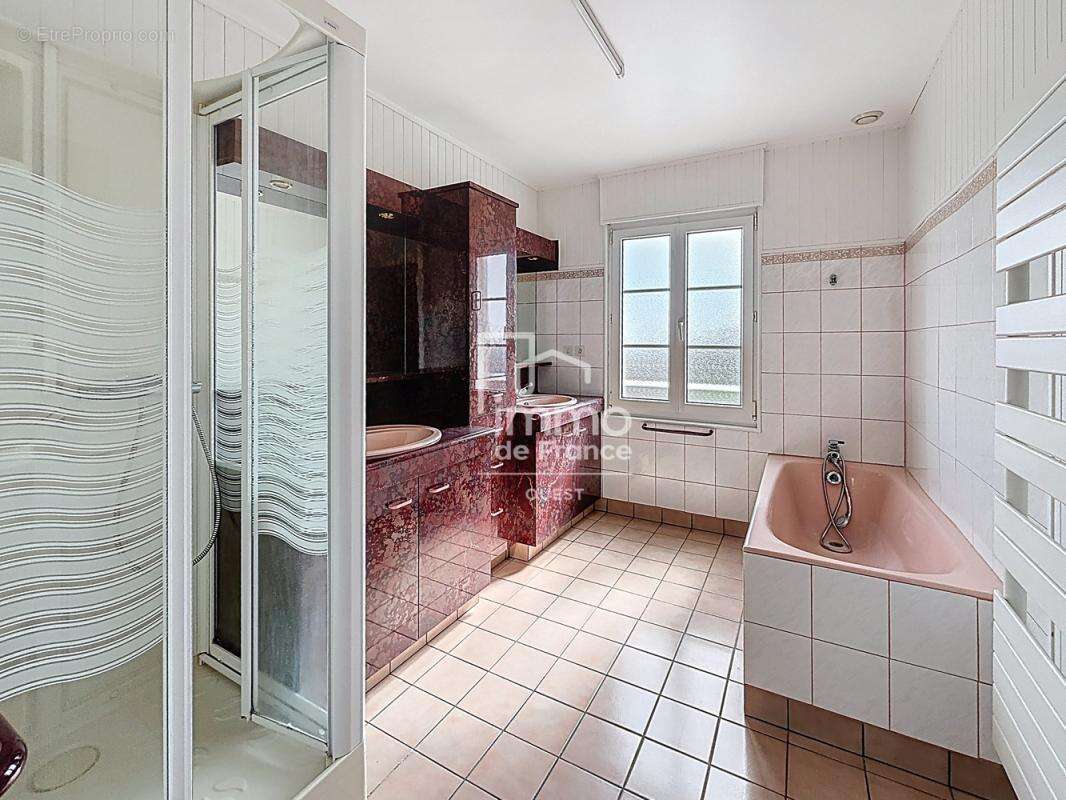 Maison à MARCILLE-LA-VILLE