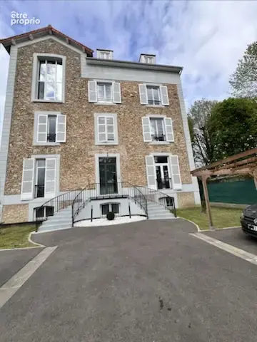Appartement 4 pièces 70 m² · à Vaux-le-Penil · 69,9 m² · 197 000 €