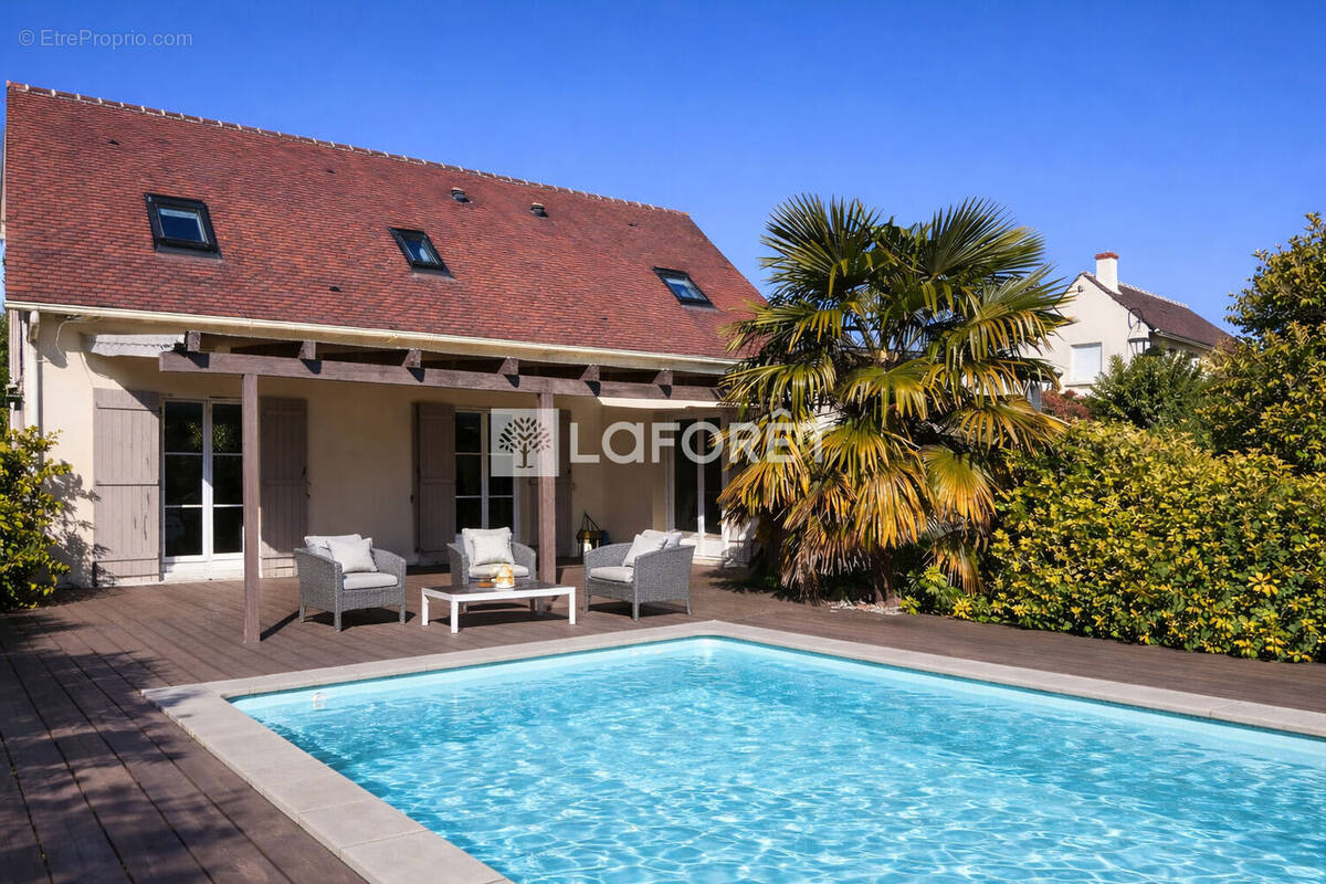 Maison à LAMORLAYE