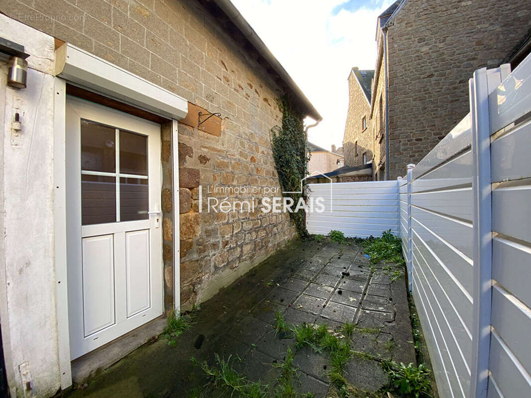 Maison à LE TEILLEUL