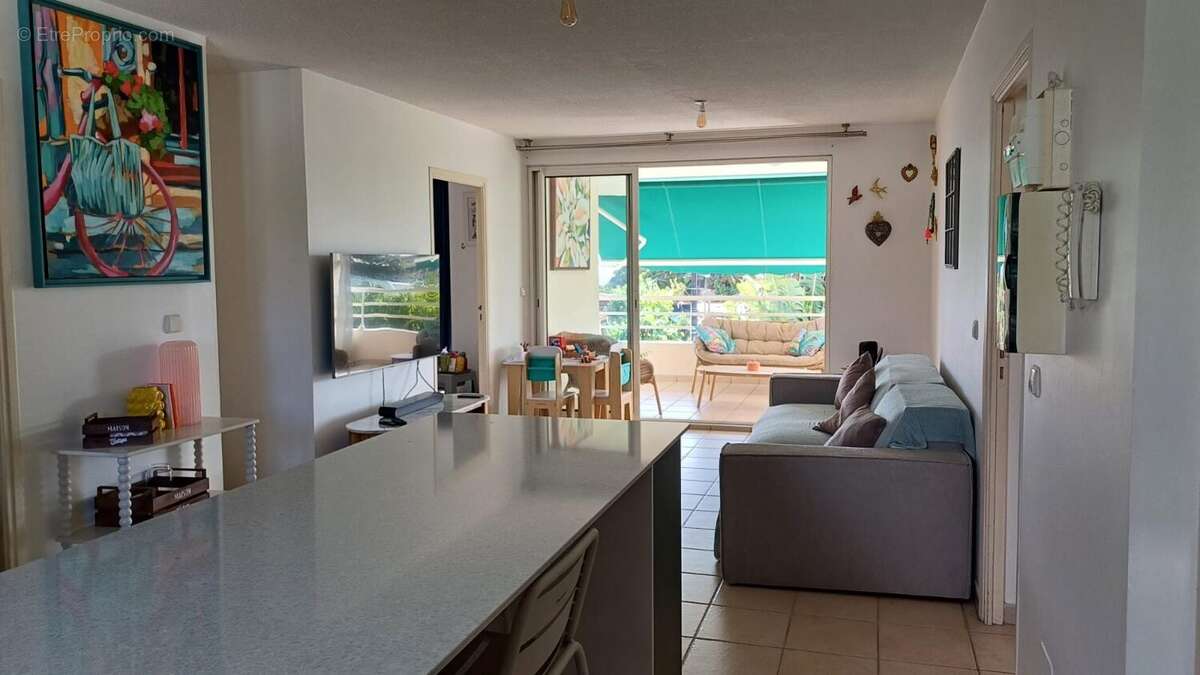 Appartement 87 m² à Fort-De-France  - photo 6