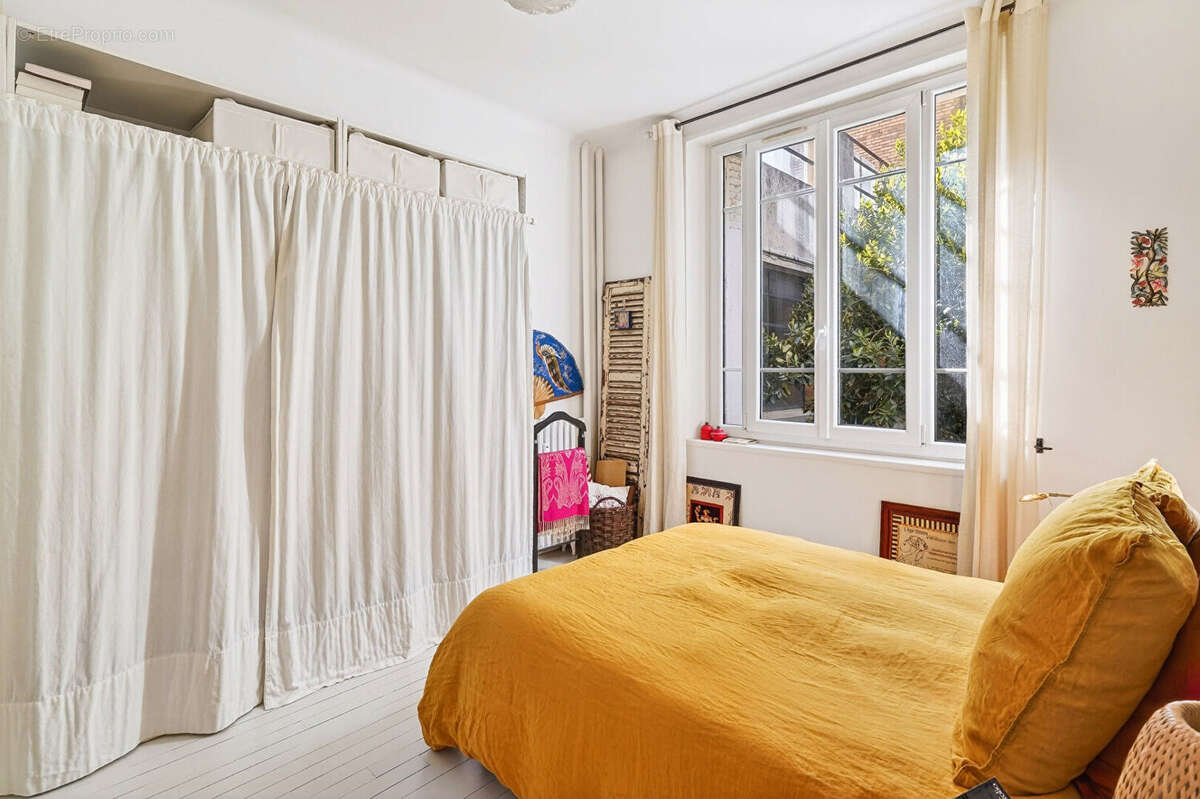 Appartement à BOIS-COLOMBES