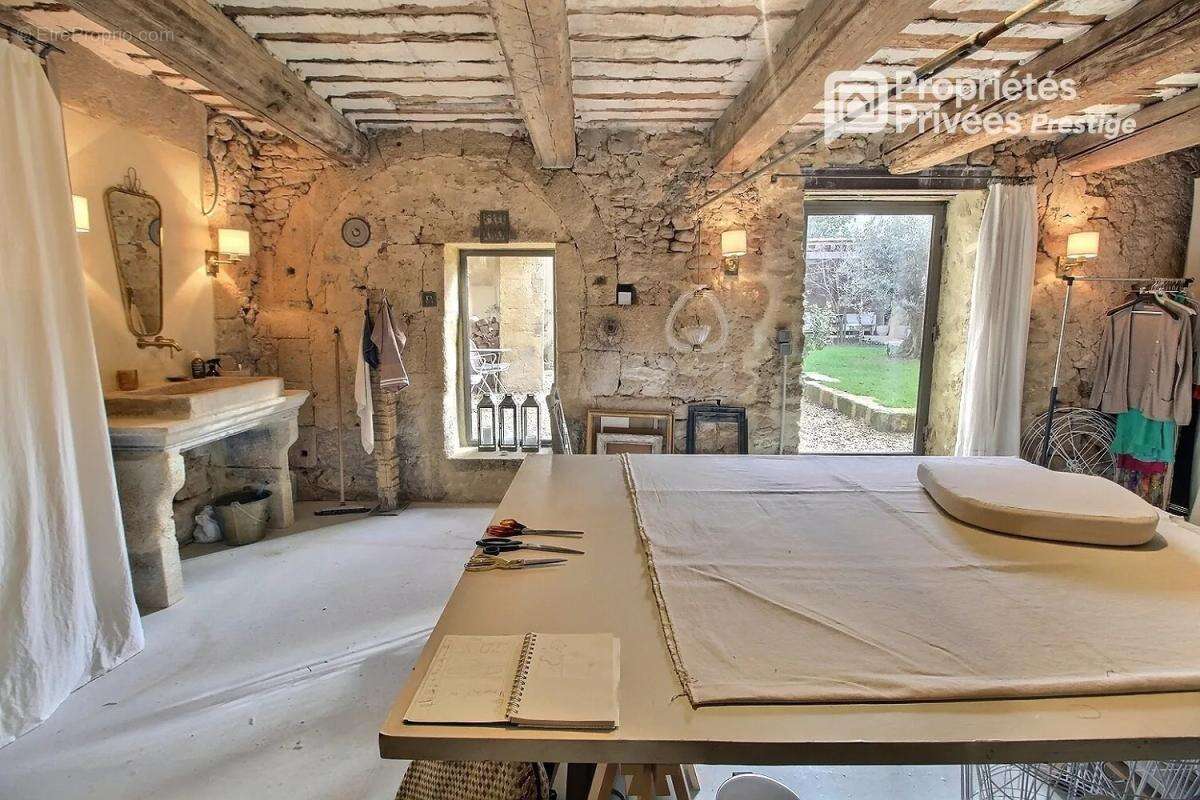 Maison à UZES