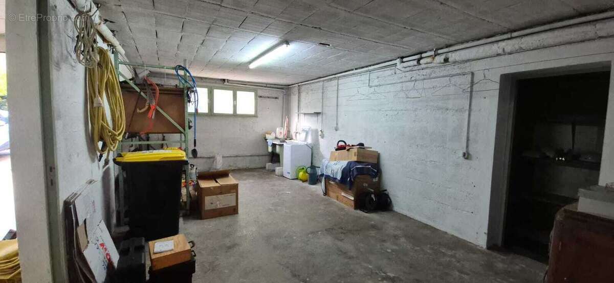 Appartement à GENAY