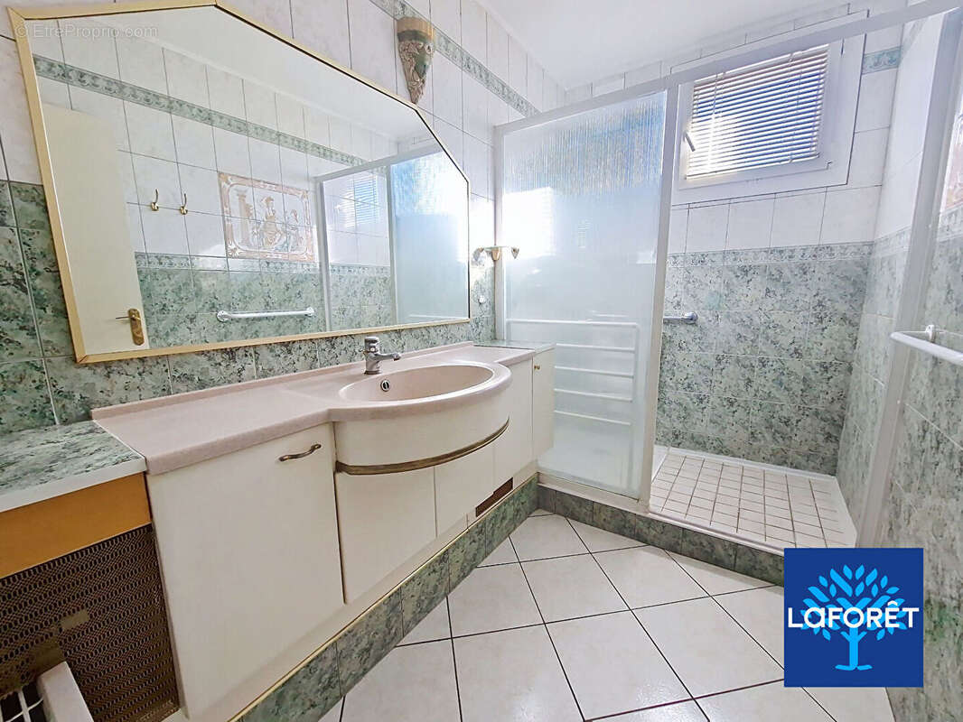 Appartement à OULLINS