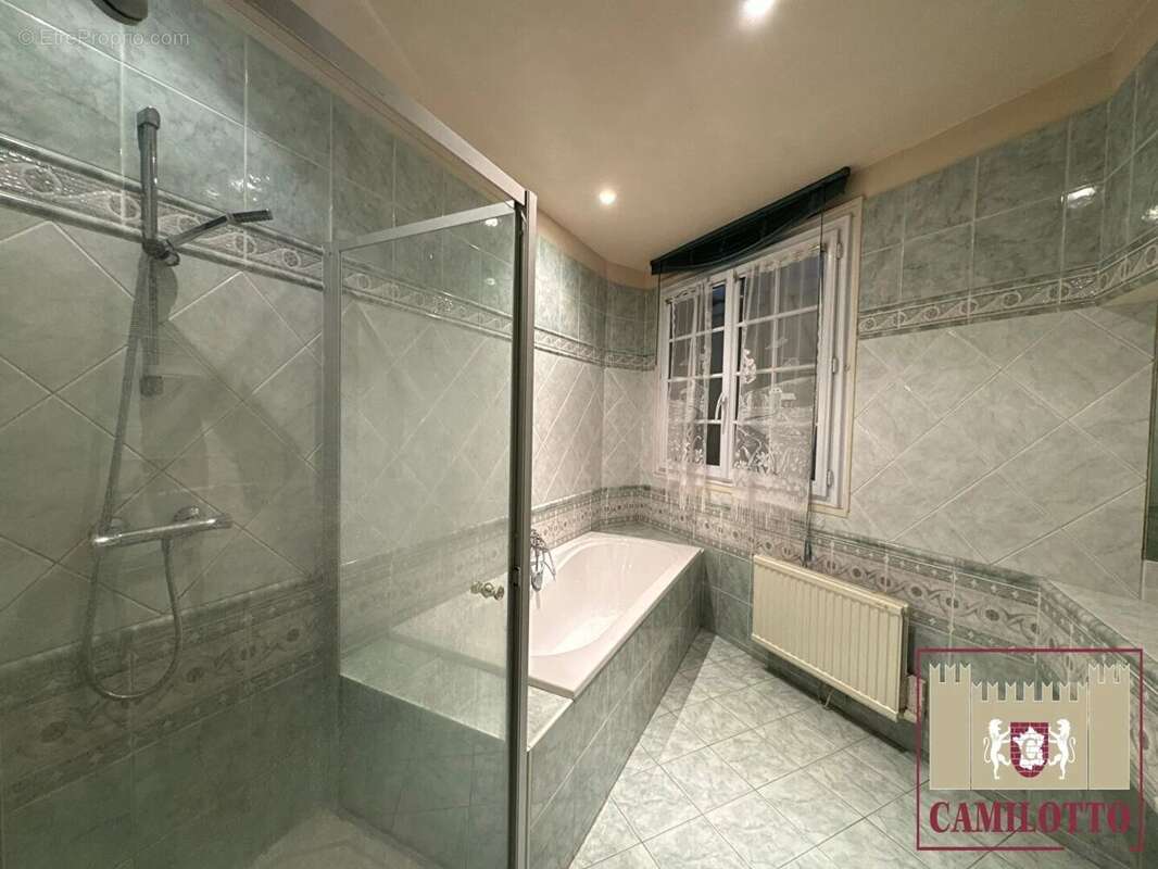 Maison à NOGENT-LE-ROI