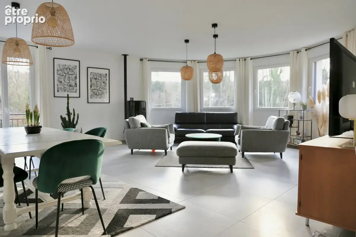 A vendre à Villers-Allerand une maison 160m2 : 5 chambres ; deux studios indepandants 35m2 et 55m2 ; - photo 3