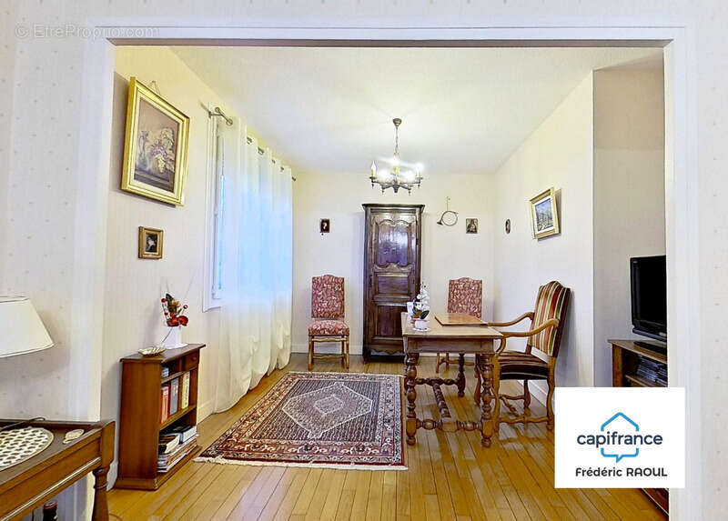 Maison à IS-SUR-TILLE