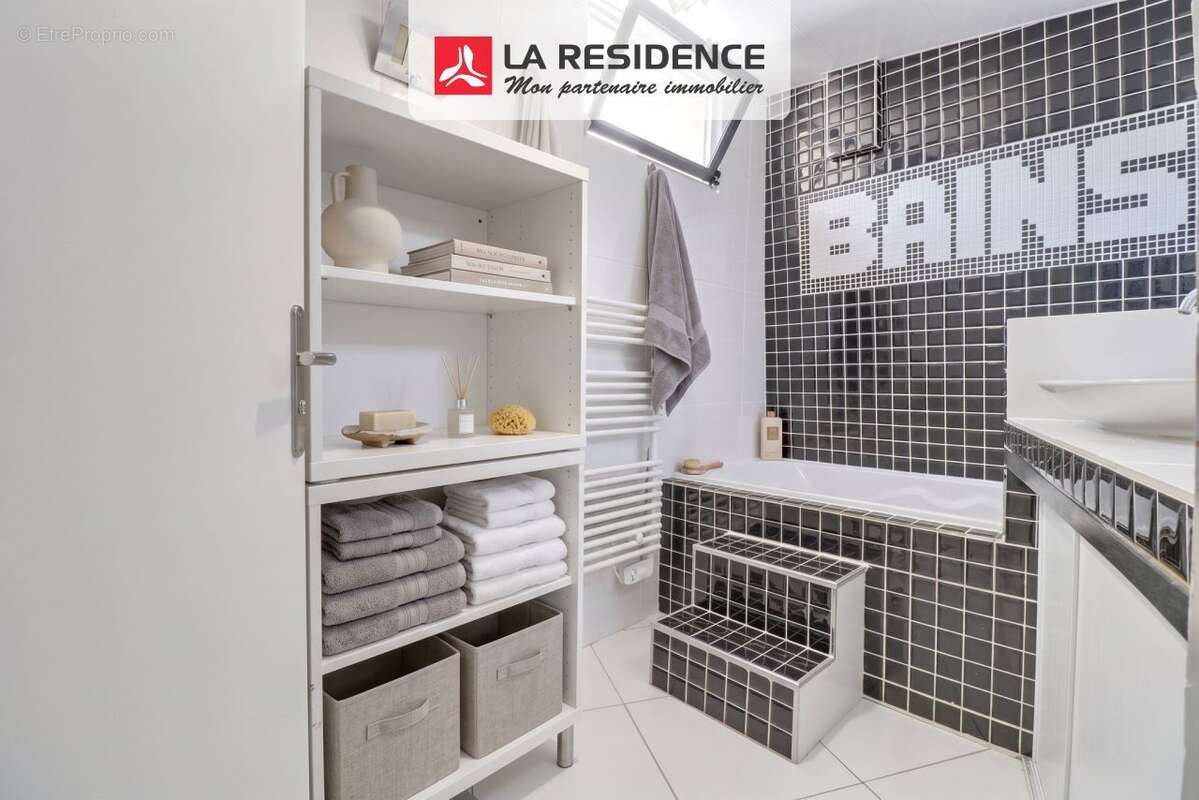 Maison 92 m² à Houdan  - photo 6