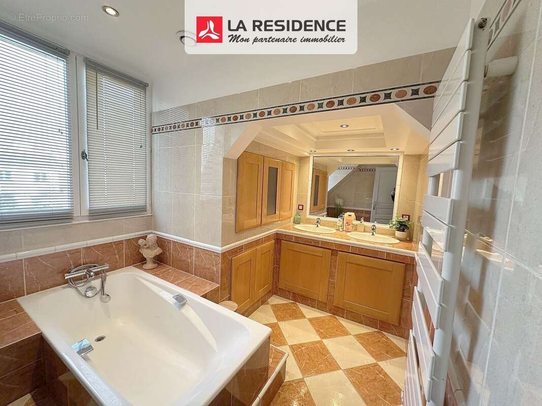 Maison 133 m² à Pierrefitte-Sur-Seine  - photo 5