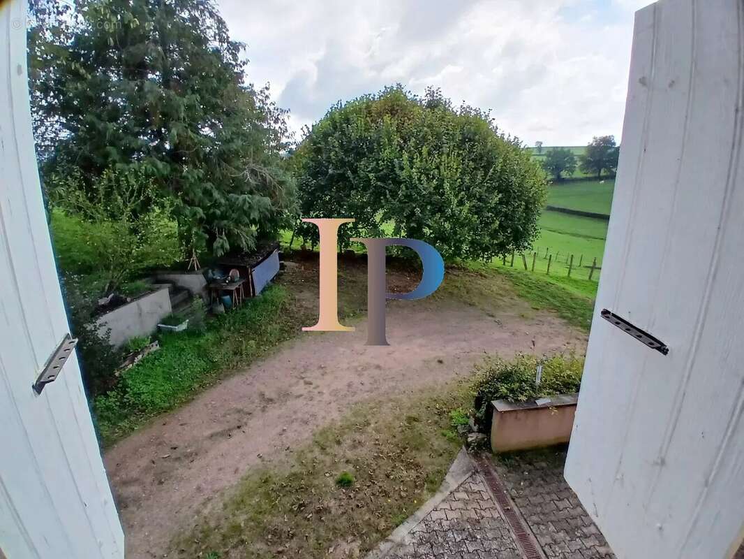 Maison à CHAUFFAILLES