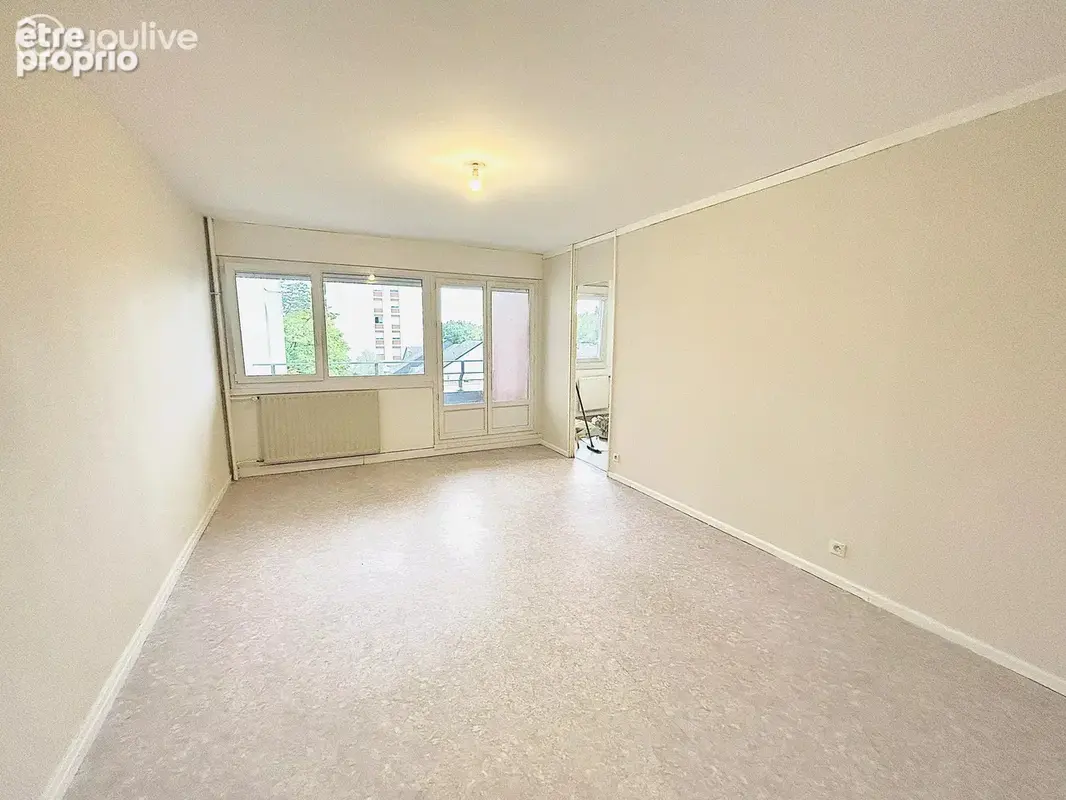 Appartement 84 m², 3 chambres, balcon et parking - photo 2