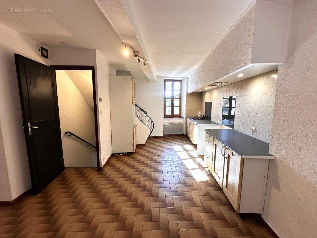 Maison à CAUNES-MINERVOIS