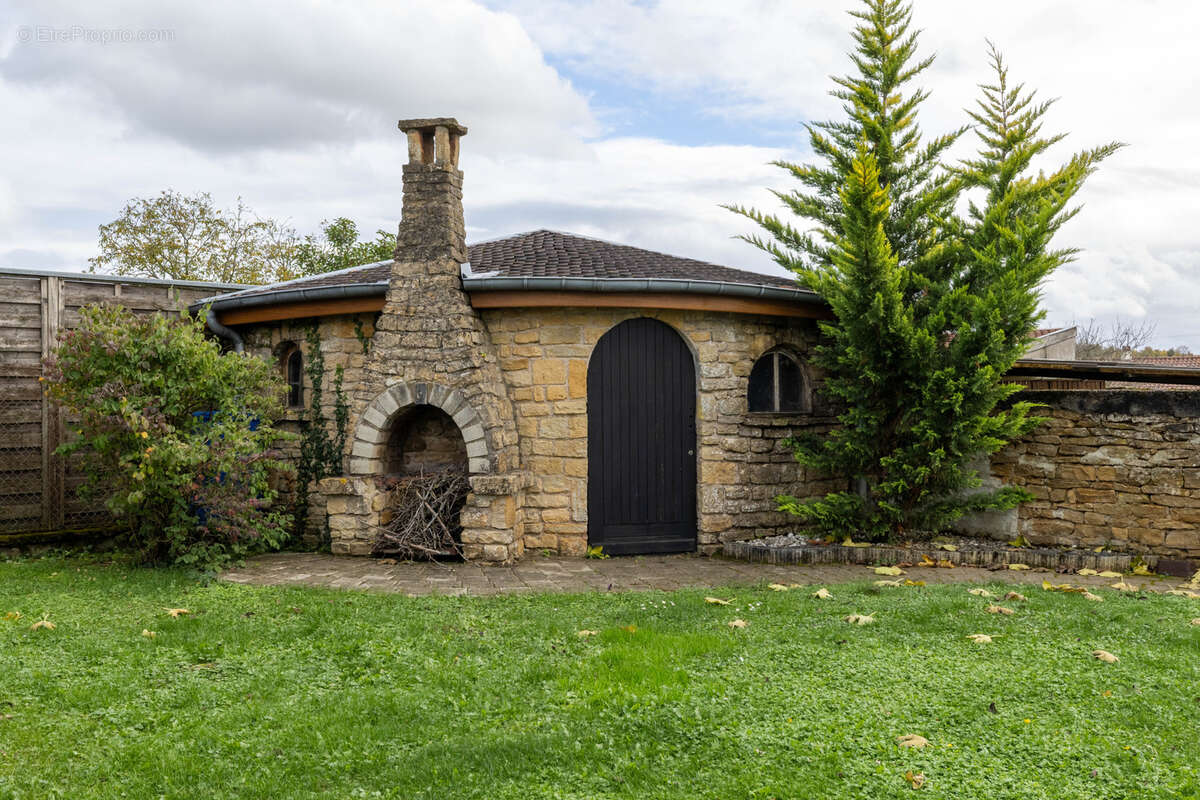 Maison à MONTOIS-LA-MONTAGNE