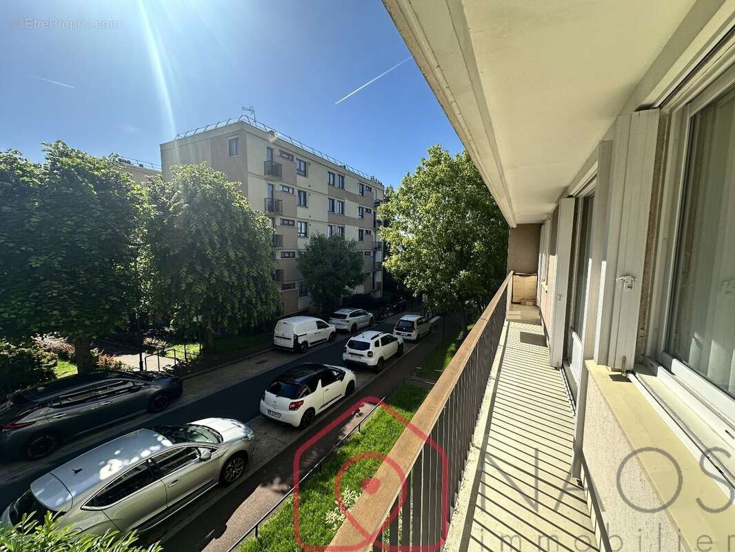 Appartement à LE PLESSIS-ROBINSON