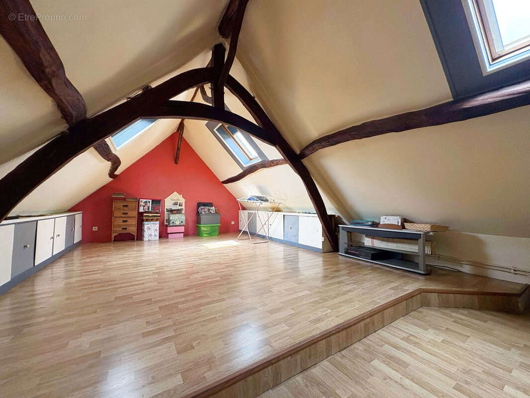 Maison à VAUCHELLES-LES-QUESNOY