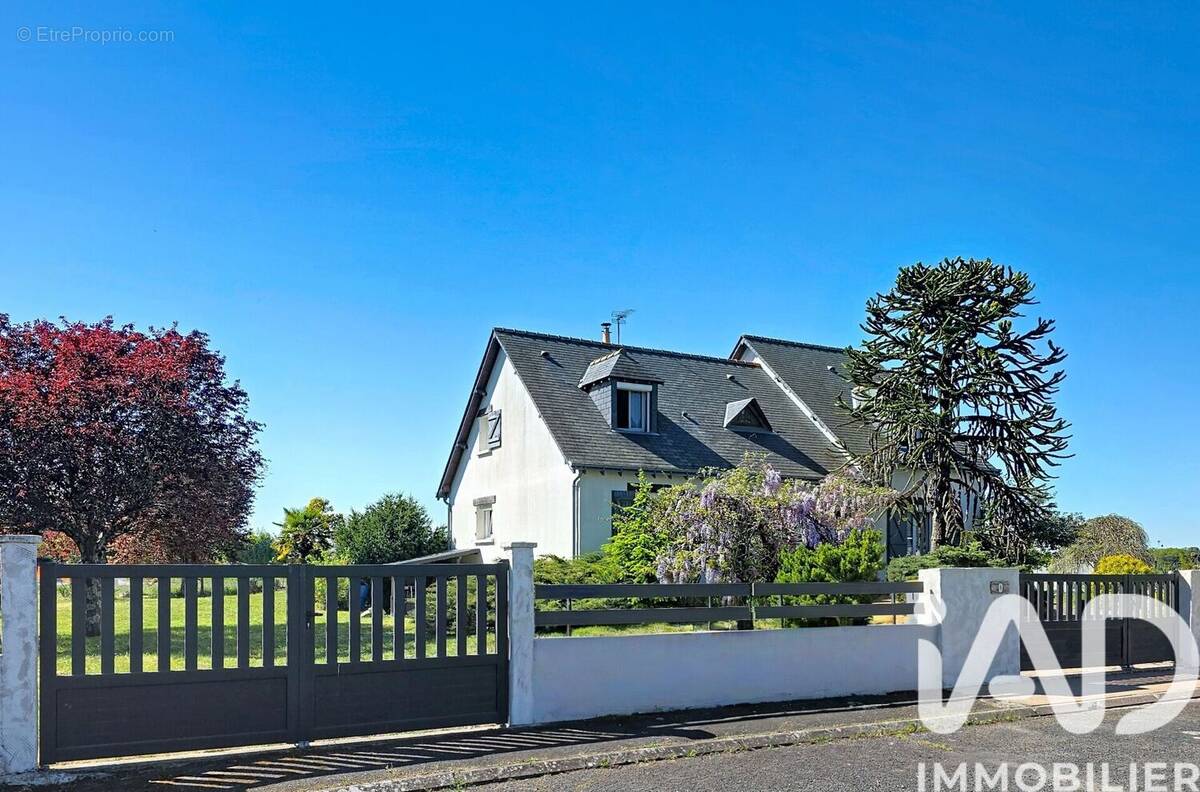 Photo 1 - Maison à LUYNES