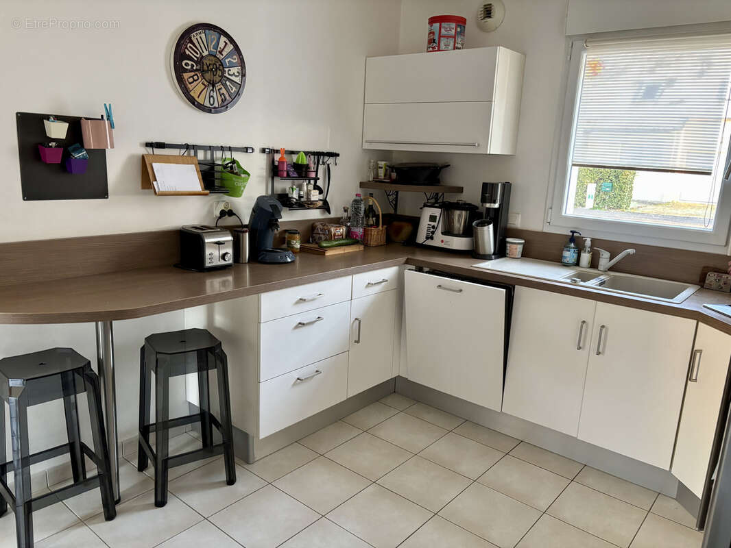 Maison à LA CHAPELLE-CHAUSSEE