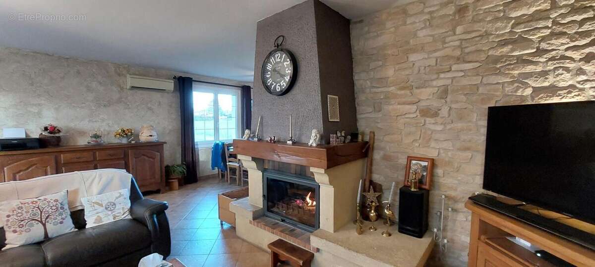 Photo 3 - Maison à LACAPELLE-MARIVAL