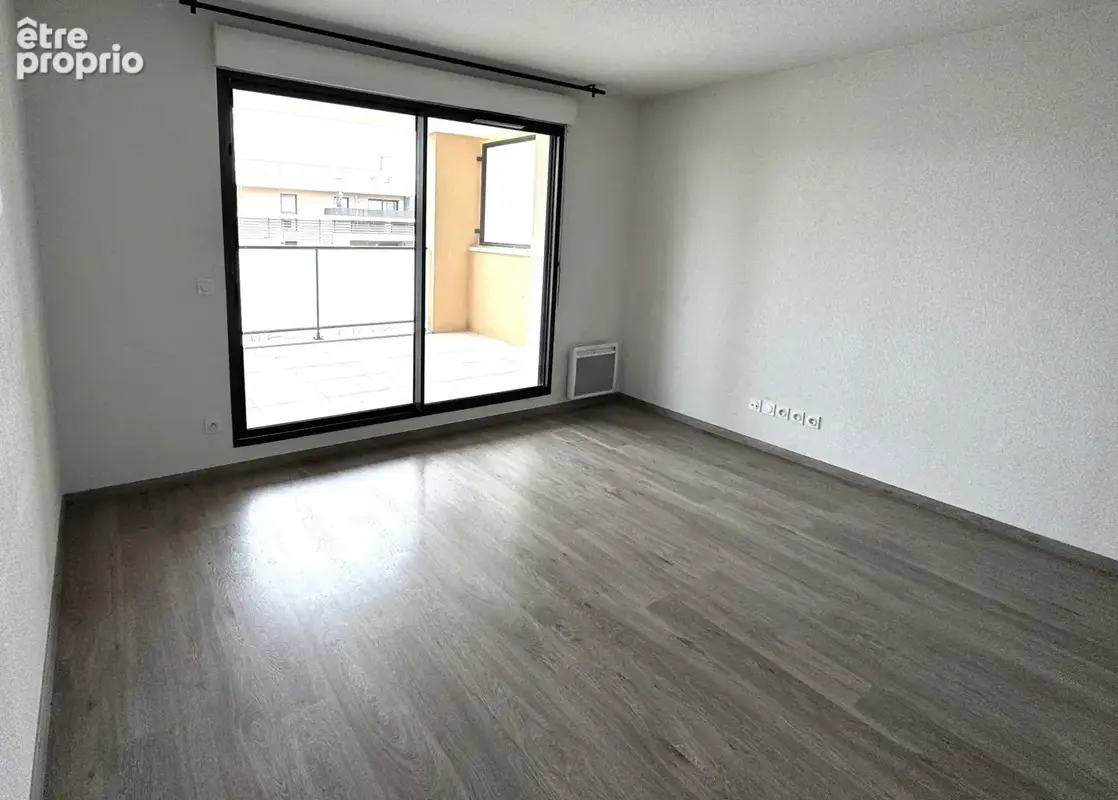 Aix en Provence. La Duranne haute. Appartement de type 2 de 42 m2 avec ascenseur, terrasse et parking privatif - photo 2