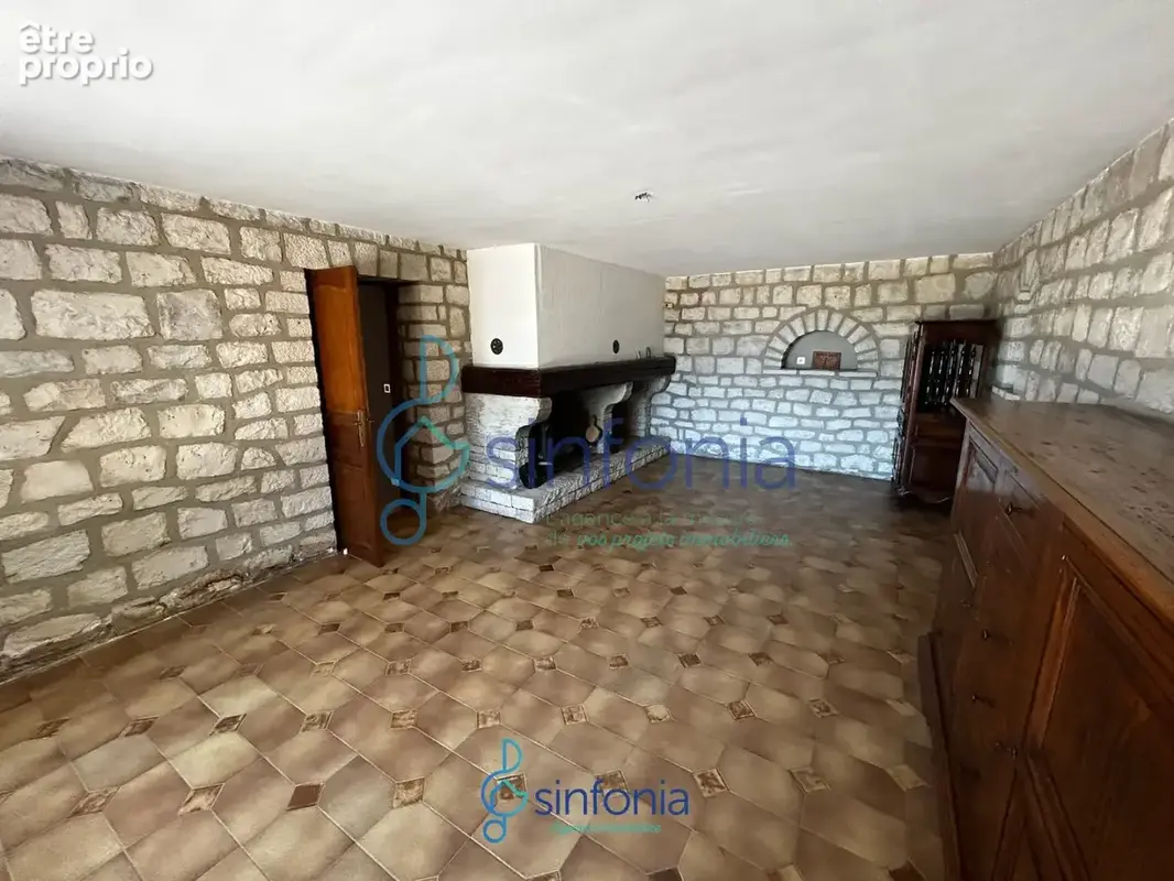 Propriété en pierre avec piscine et vue dominant - photo 22