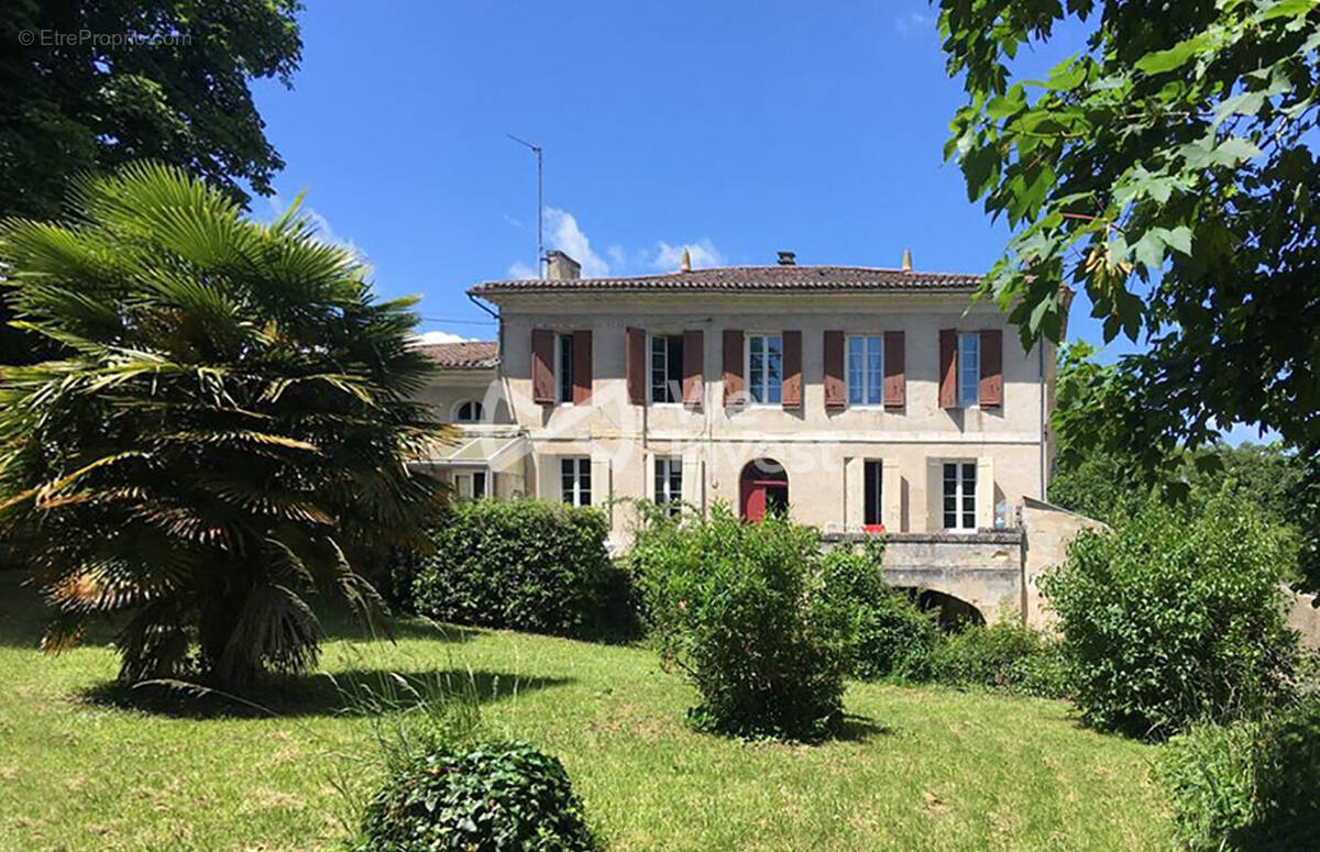 Maison à COMPS