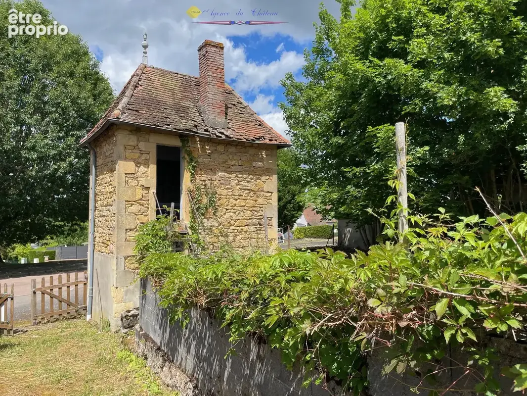 Maison 6 pièces 160 m² à vendre à La Clayette (71800) - photo 3