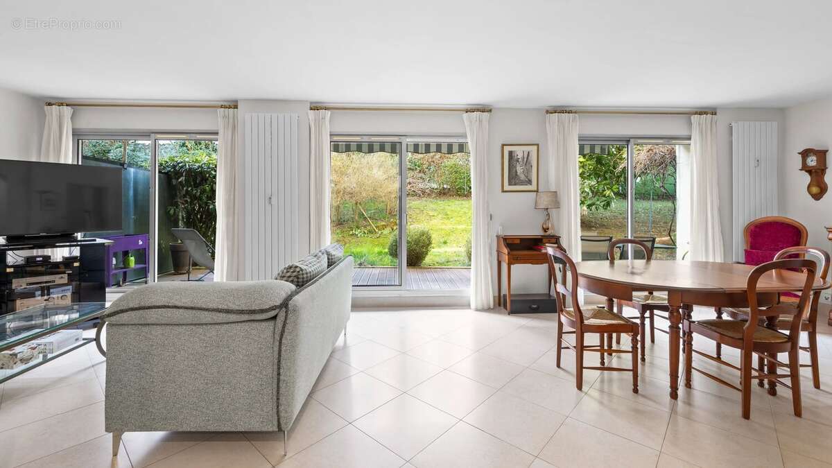 Appartement à GARCHES