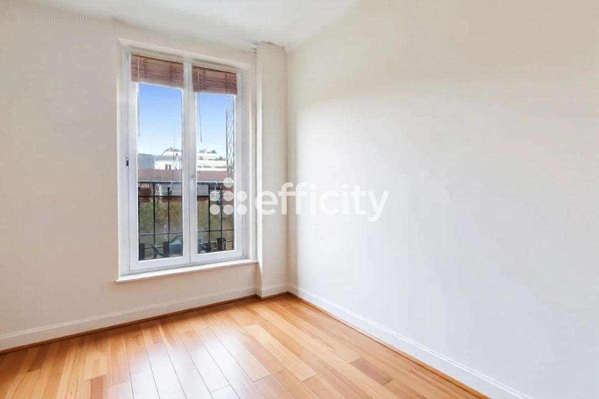 Appartement à SAINT-OUEN